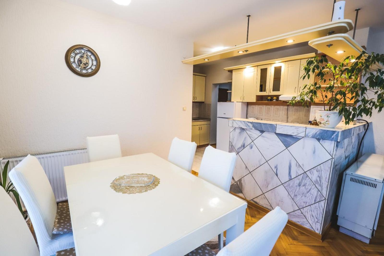 Lotus Apartment Vrnjačka Banja Екстериор снимка